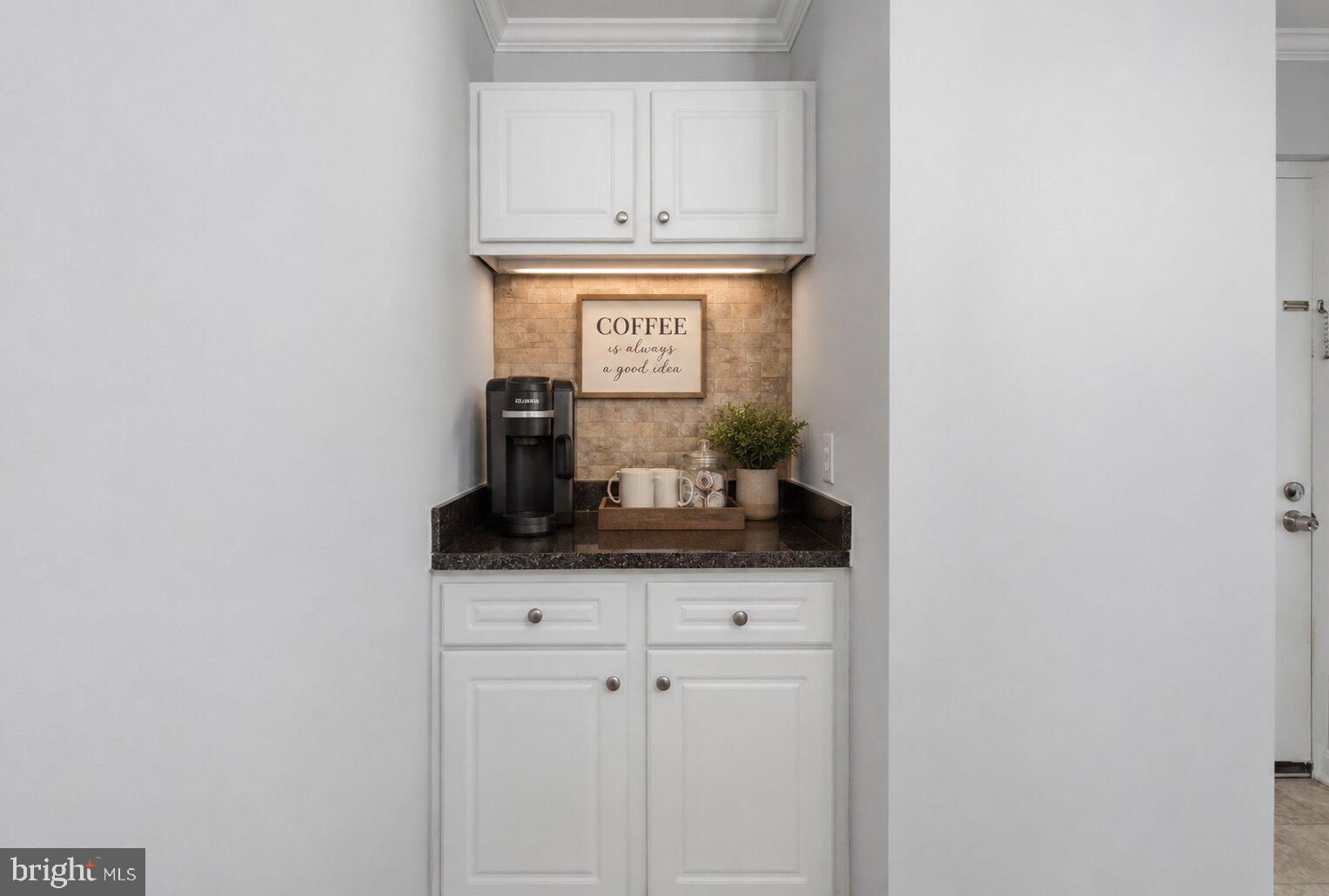 18322 STREAMSIDE DRIVE #301 photograph