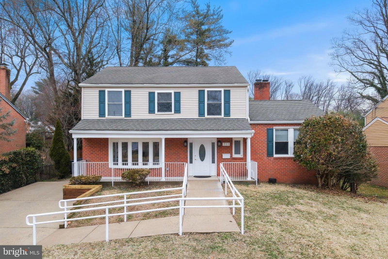 711 LAMBERTON DRIVE
