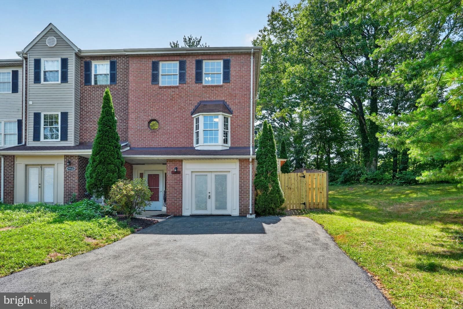 19501 WHITE SADDLE DR, GERMANTOWN 20874, MD