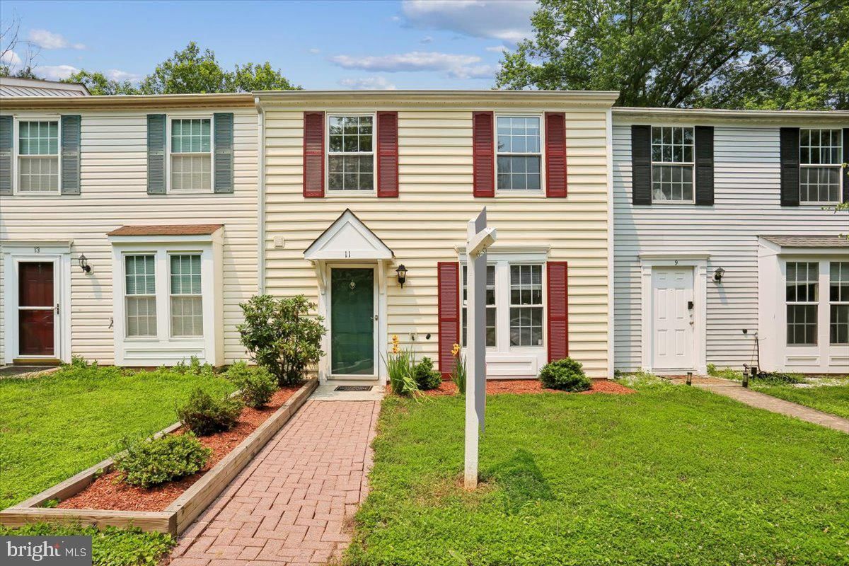 11 TEANECK CT, NORTH POTOMAC 20878, MD
