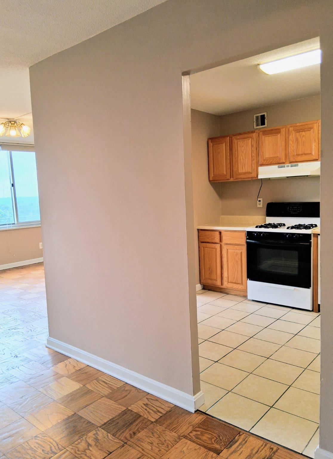11801 ROCKVILLE PIKE #802 photograph