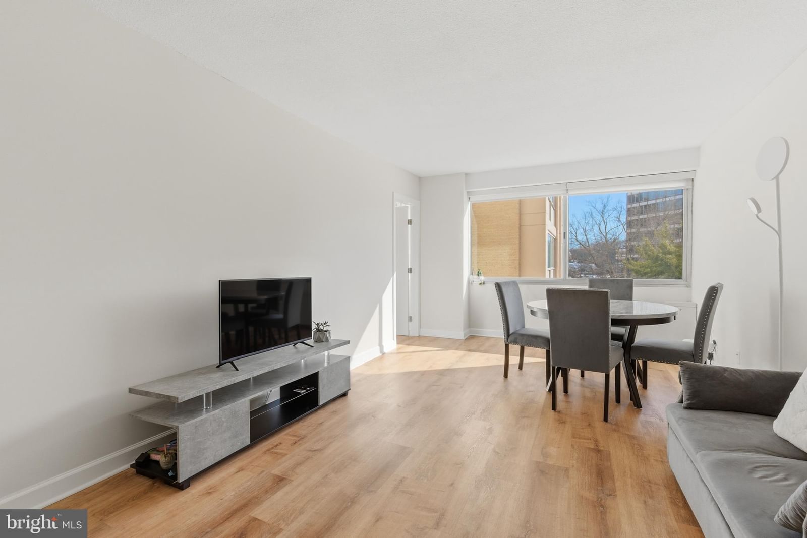 4515 WILLARD AVENUE #606S photograph