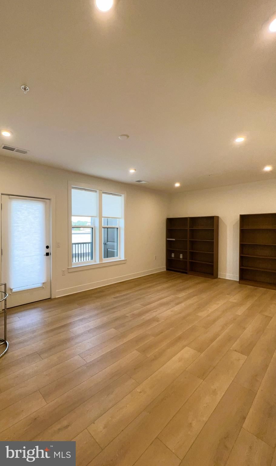 1141 FORTUNE TERRACE #307 photograph