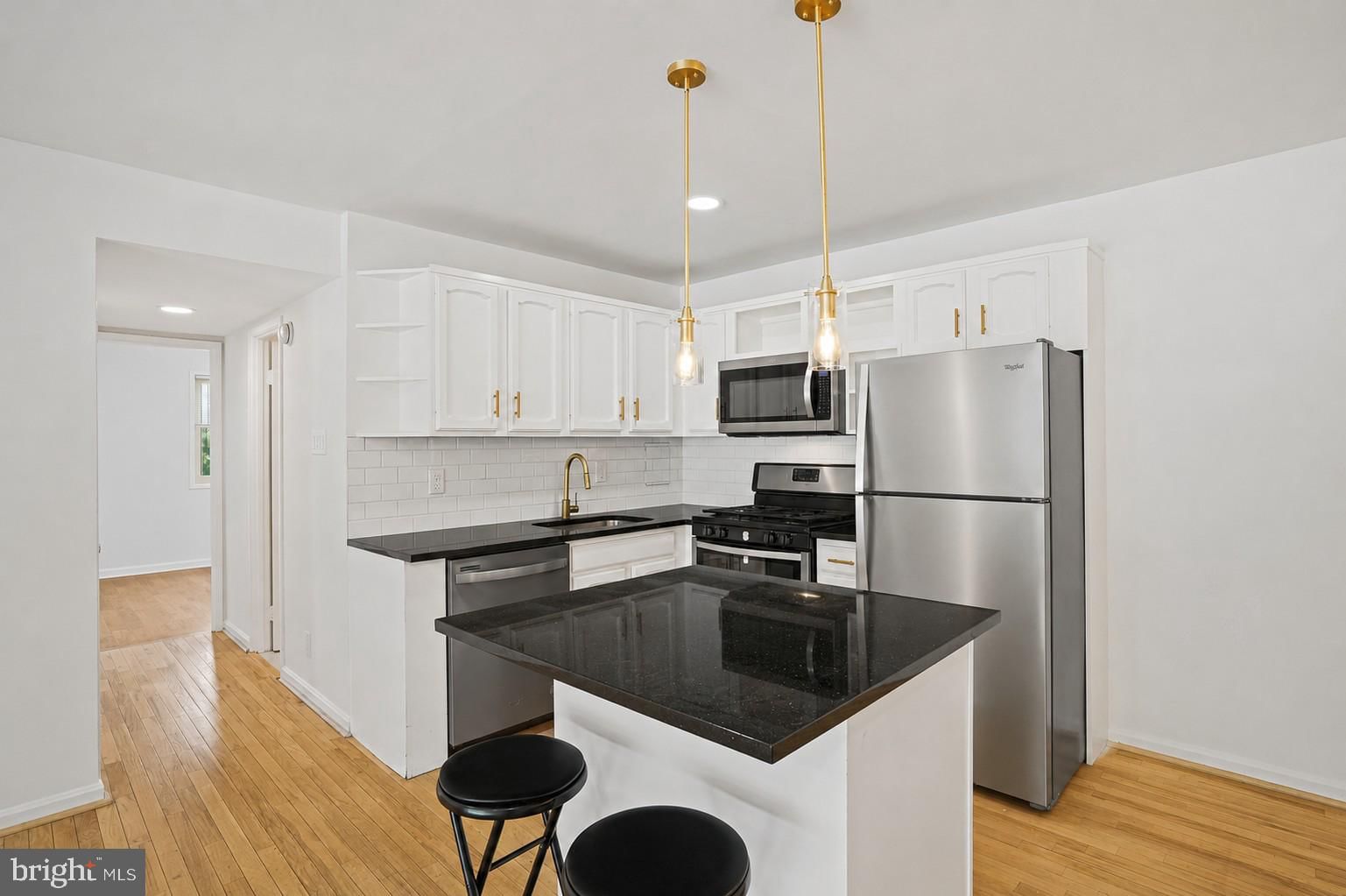 180 TALBOTT STREET #104 photograph