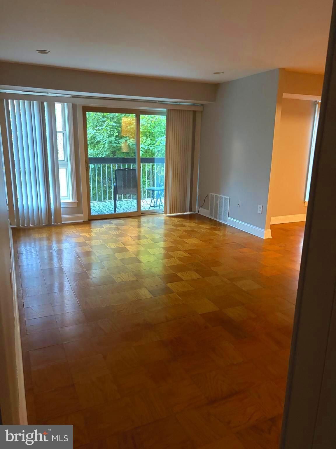 2307 GREENERY LANE #203-2 photograph