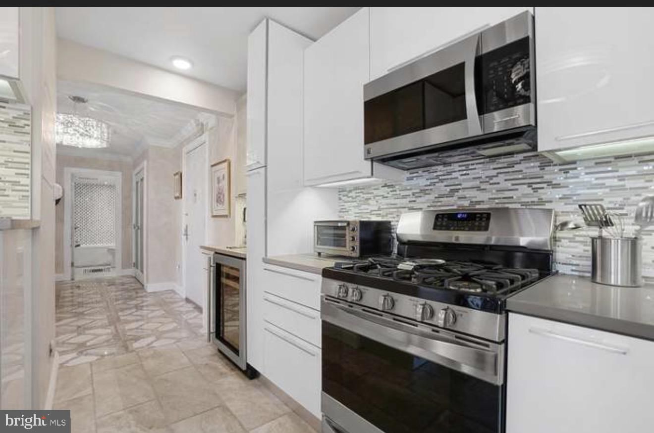 5225 POOKS HILL ROAD #620/622S photograph