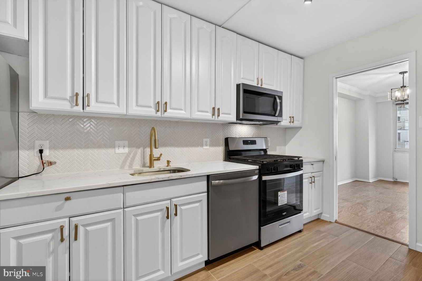 4515 WILLARD AVENUE #616S photograph