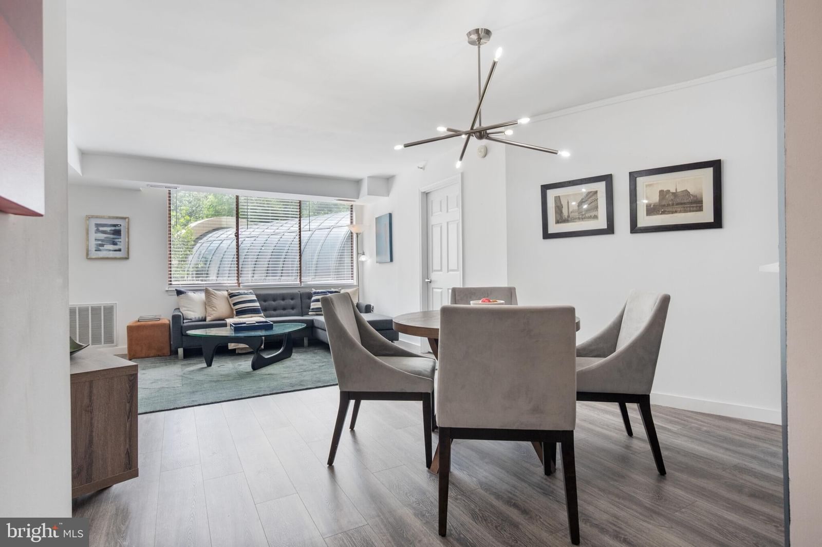 10101 GROSVENOR PLACE #301 photograph
