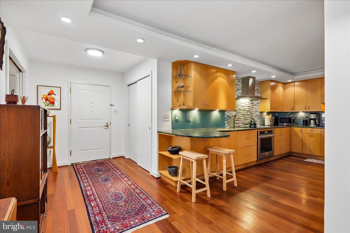 4601 N PARK AVENUE #614P photograph