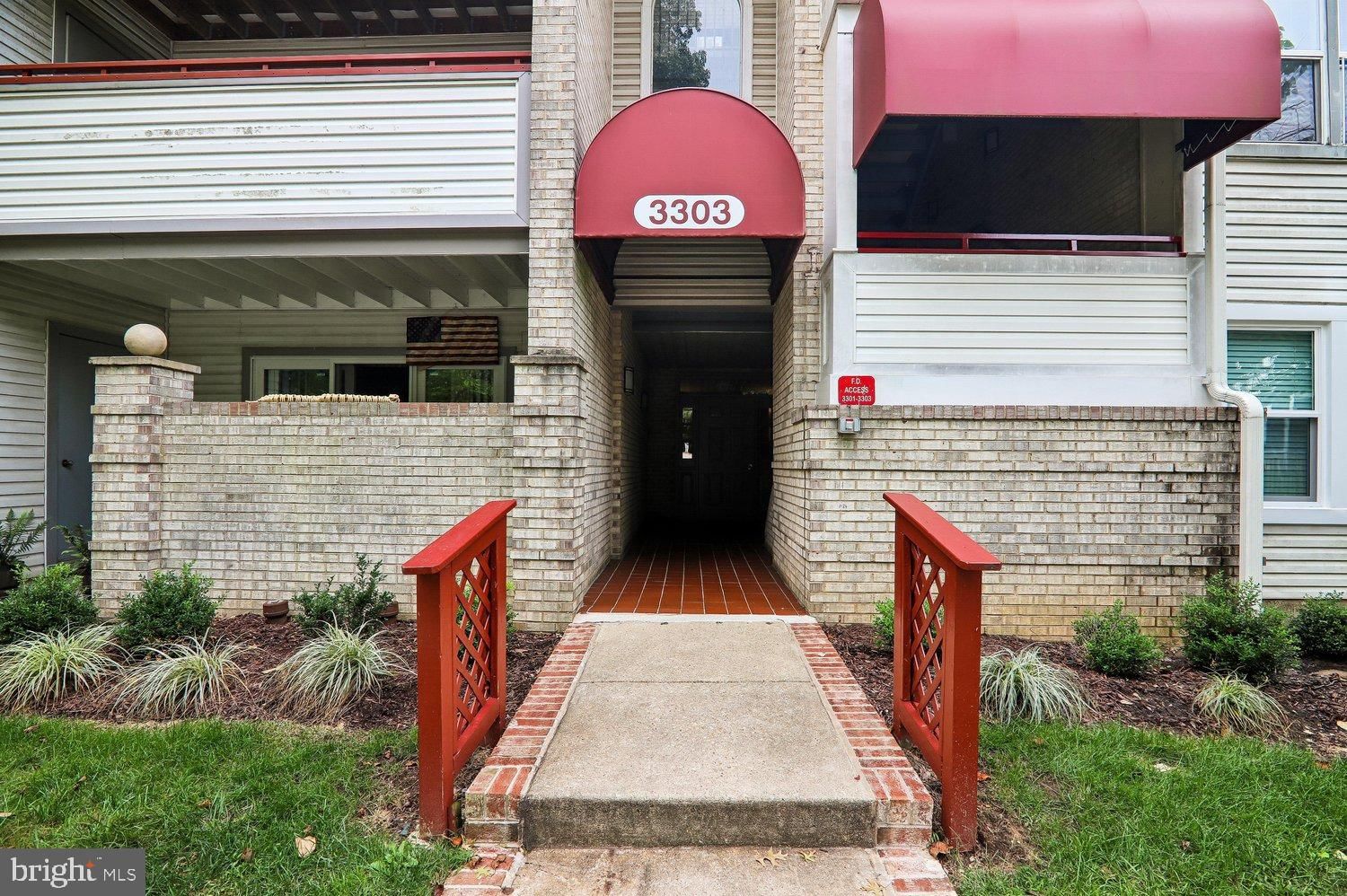 3303 SIR THOMAS DRIVE #6-A-41 photograph