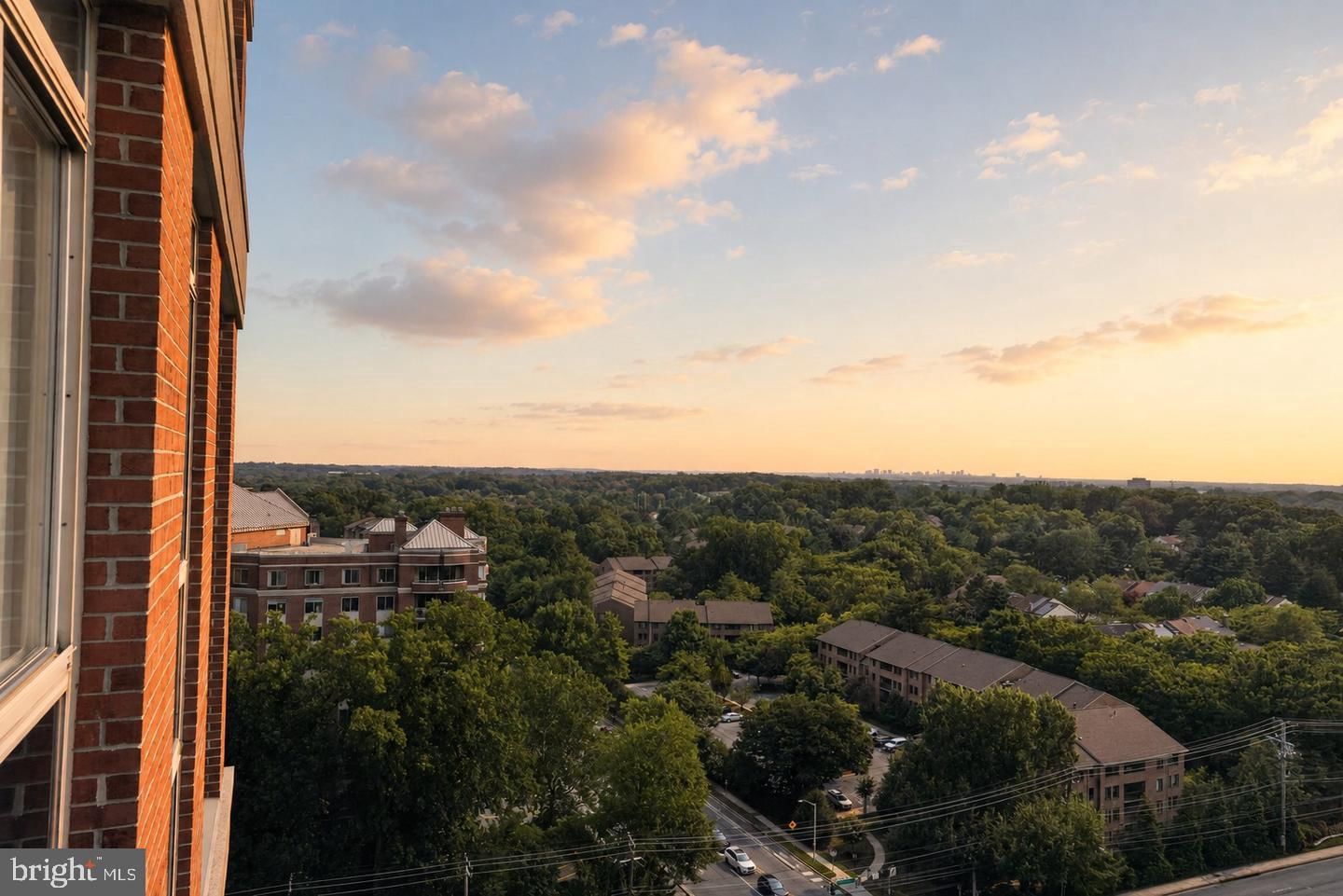5809 NICHOLSON LANE #1505 photograph