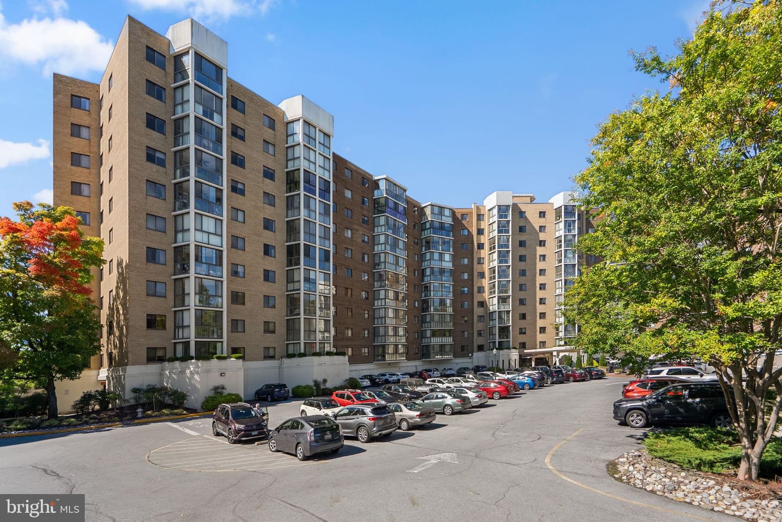 15115 INTERLACHEN DRIVE #3-225 photograph