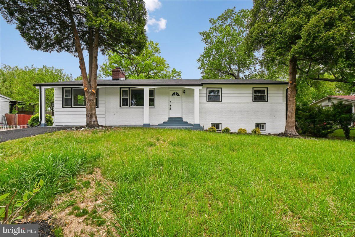 6904 FRIENDSHIP RD, CLINTON 20735, MD