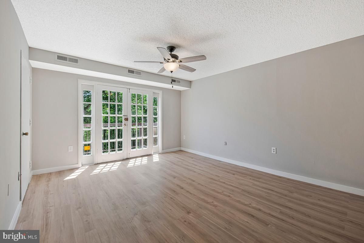 3809 SWANN ROAD #203 photograph