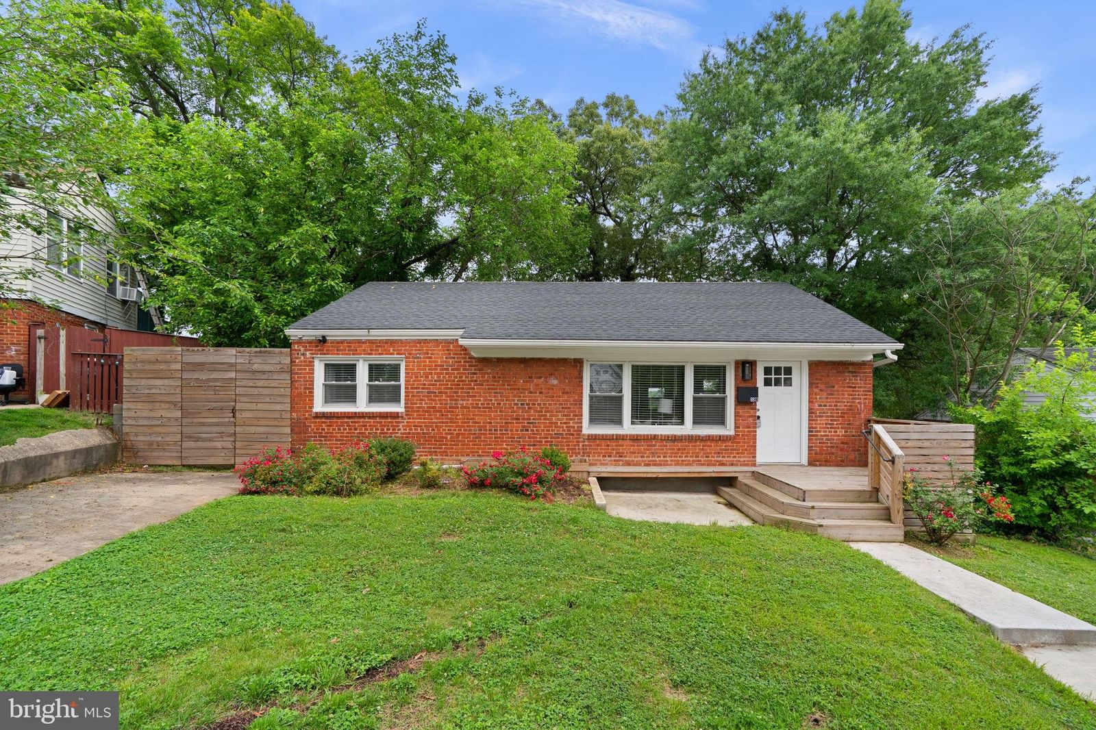 6923 RANDOLPH ST, HYATTSVILLE 20784, MD