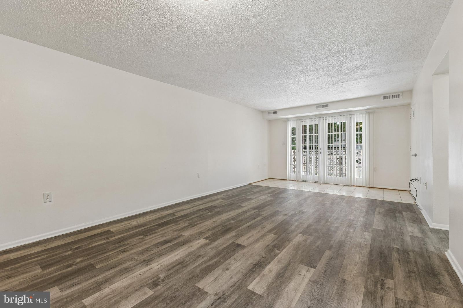3805 SWANN RD #T2 photograph