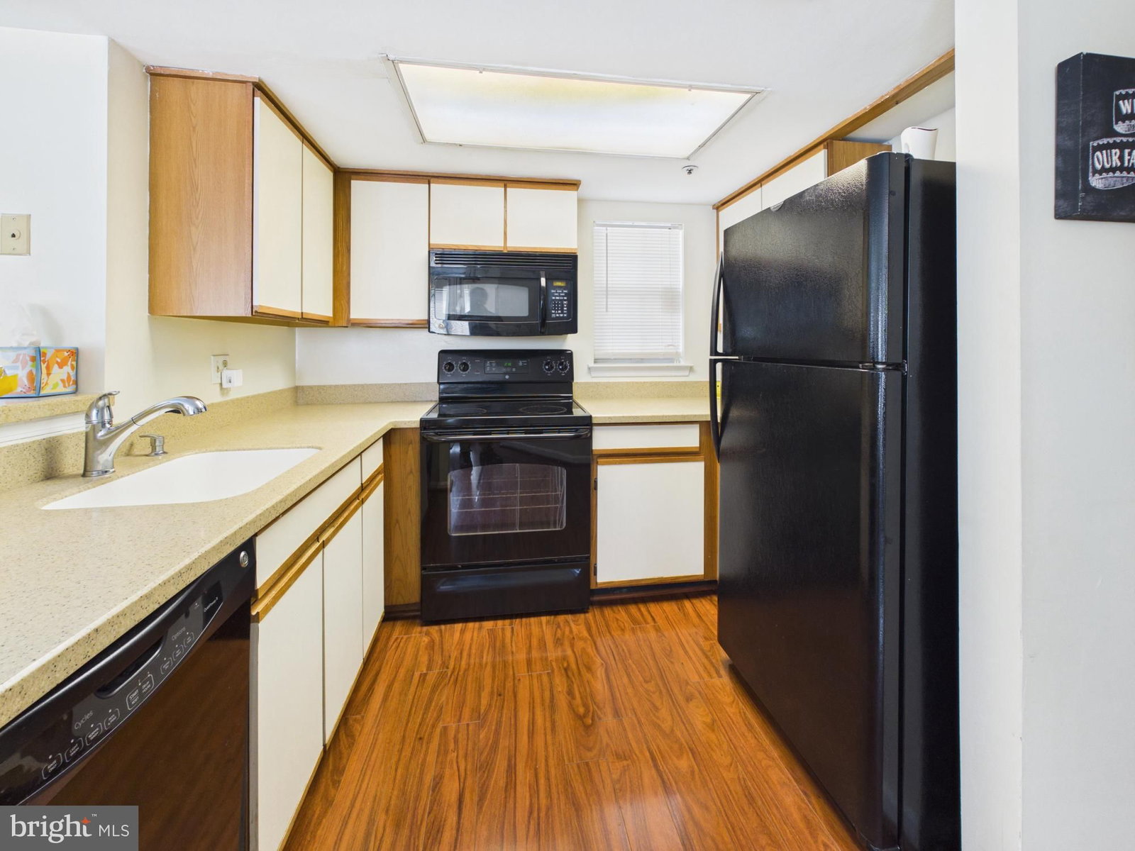 15819 EASTHAVEN COURT #210 photograph
