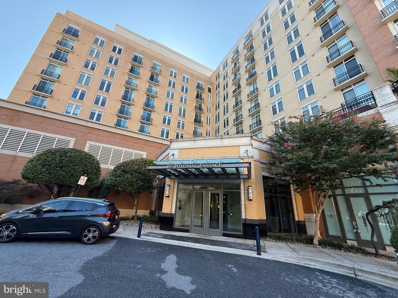 155 POTOMAC PASSAGE Unit 402