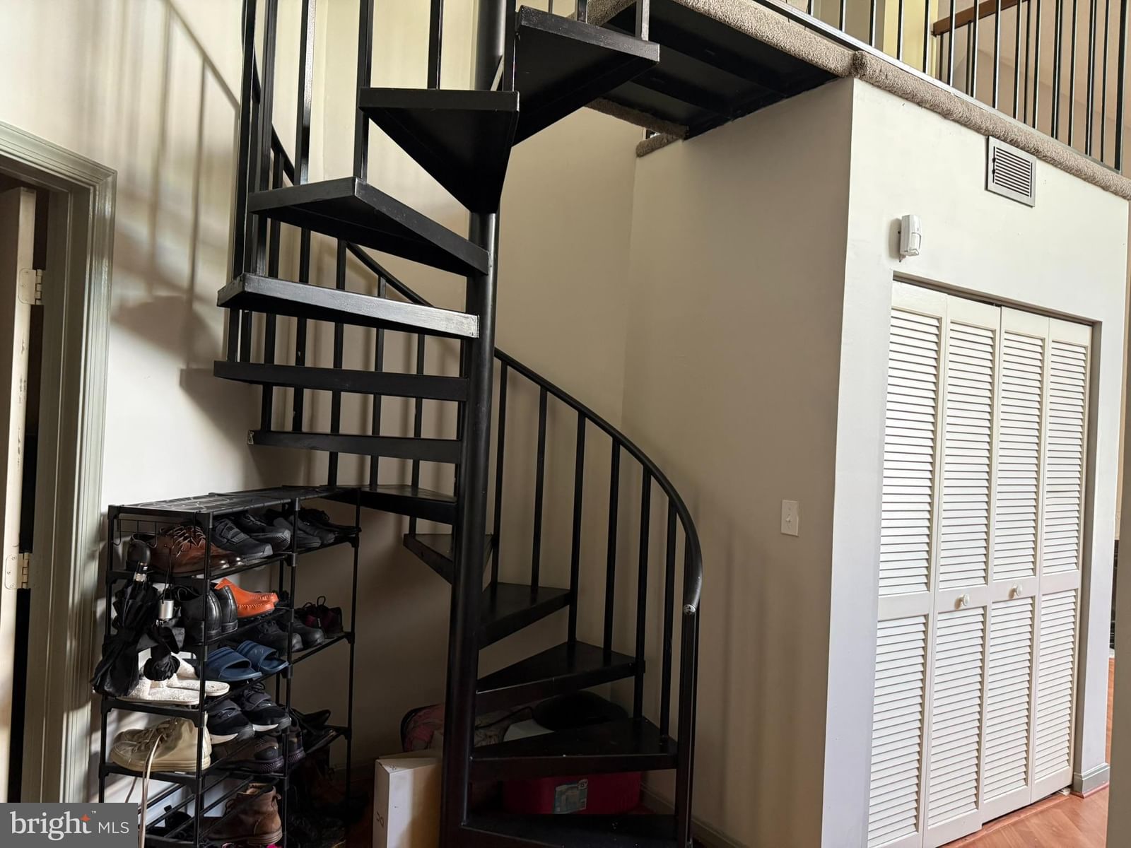 916 WESTHAVEN DRIVE #11-301 photograph
