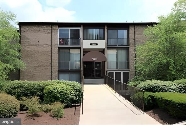 7804 HANOVER PKWY, GREENBELT 20770, MD