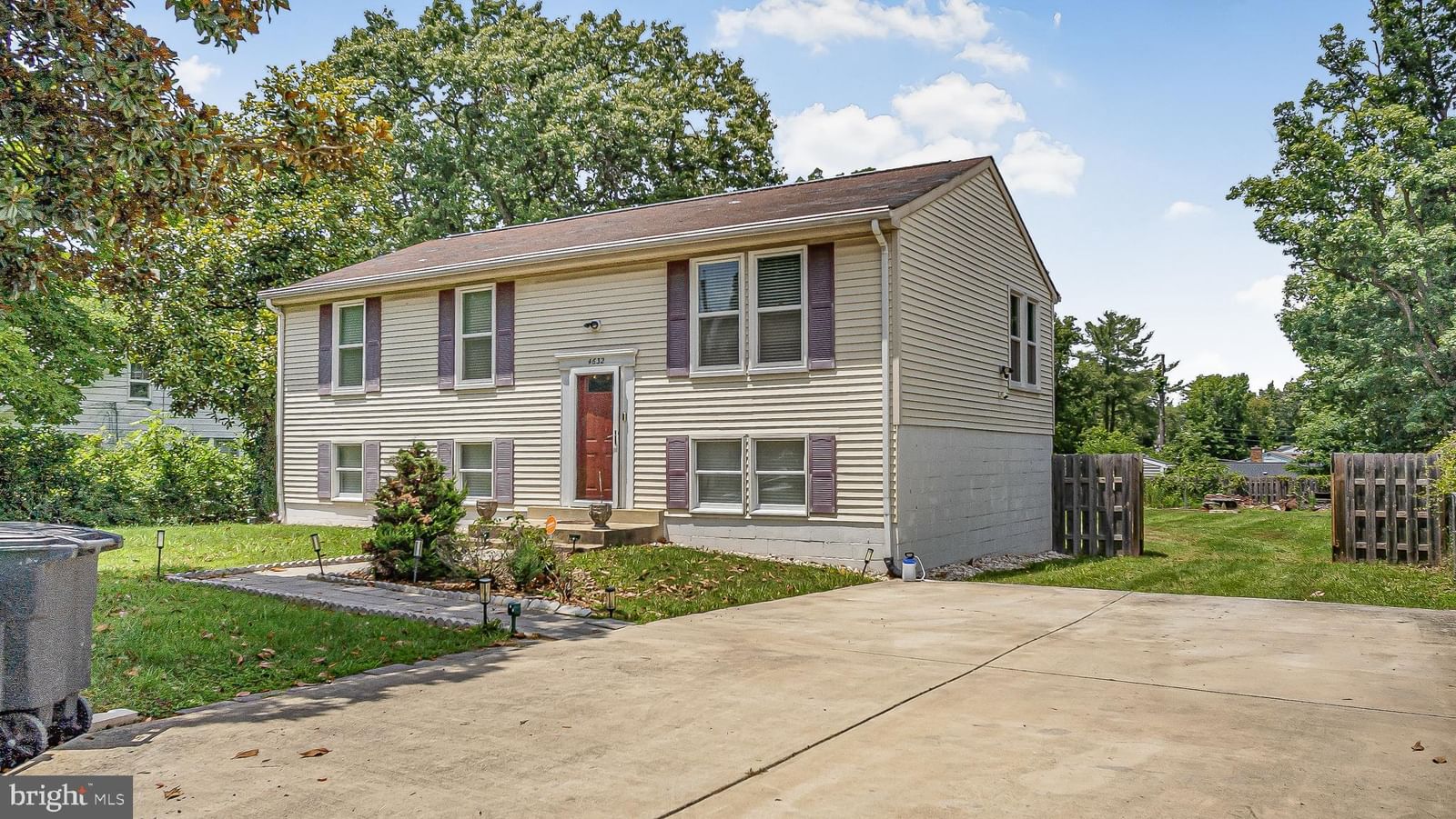 4632 HOWE AVE, SUITLAND 20746, MD
