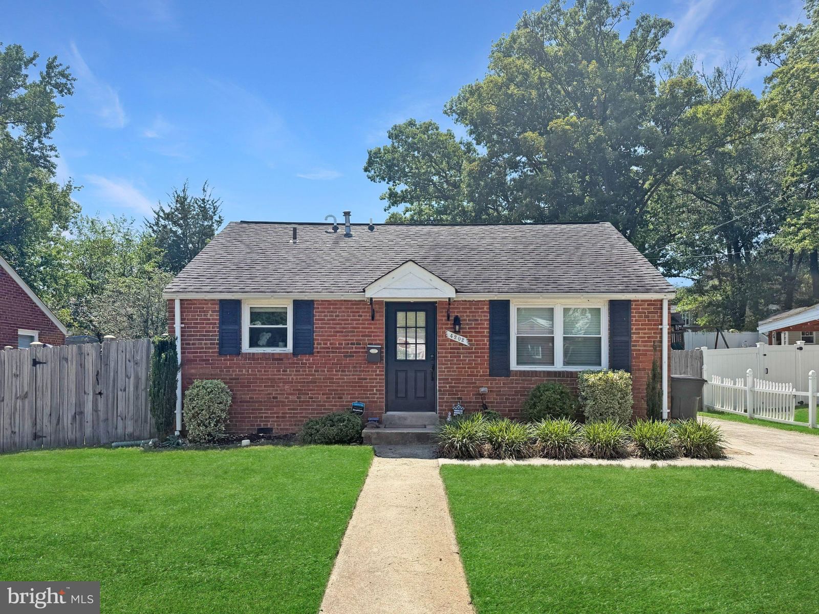 4202 73RD AVE, HYATTSVILLE 20784, MD