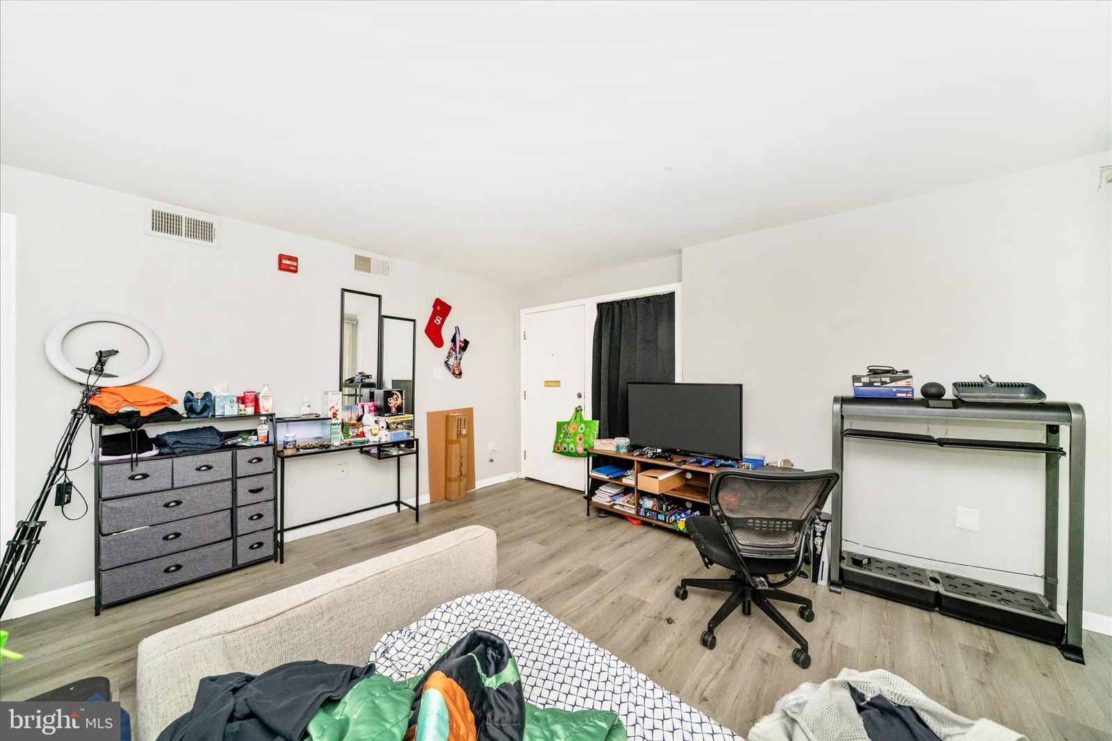 7109 DONNELL PLACE #A8 photograph