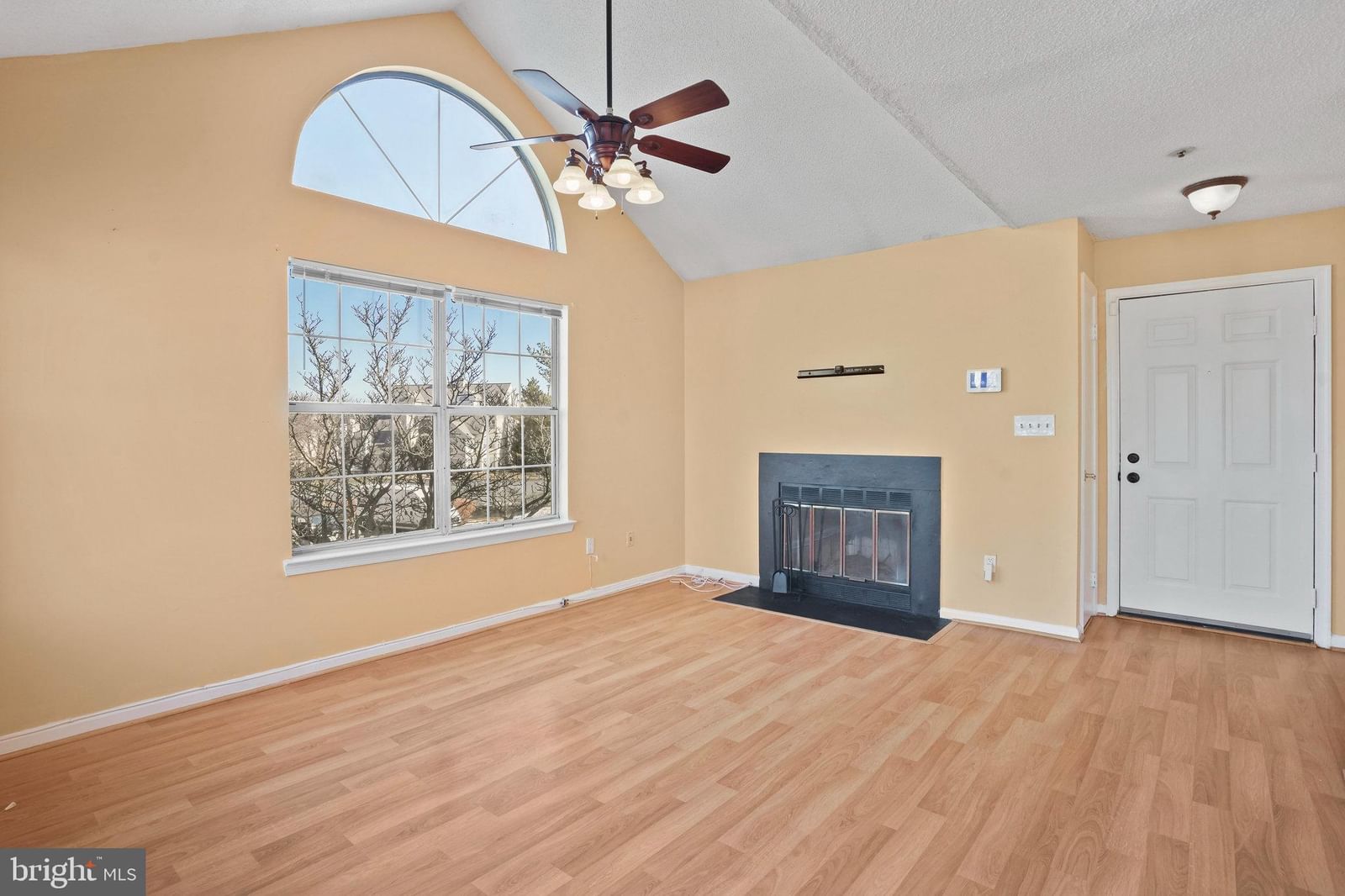 14023 VISTA DRIVE #89 photograph