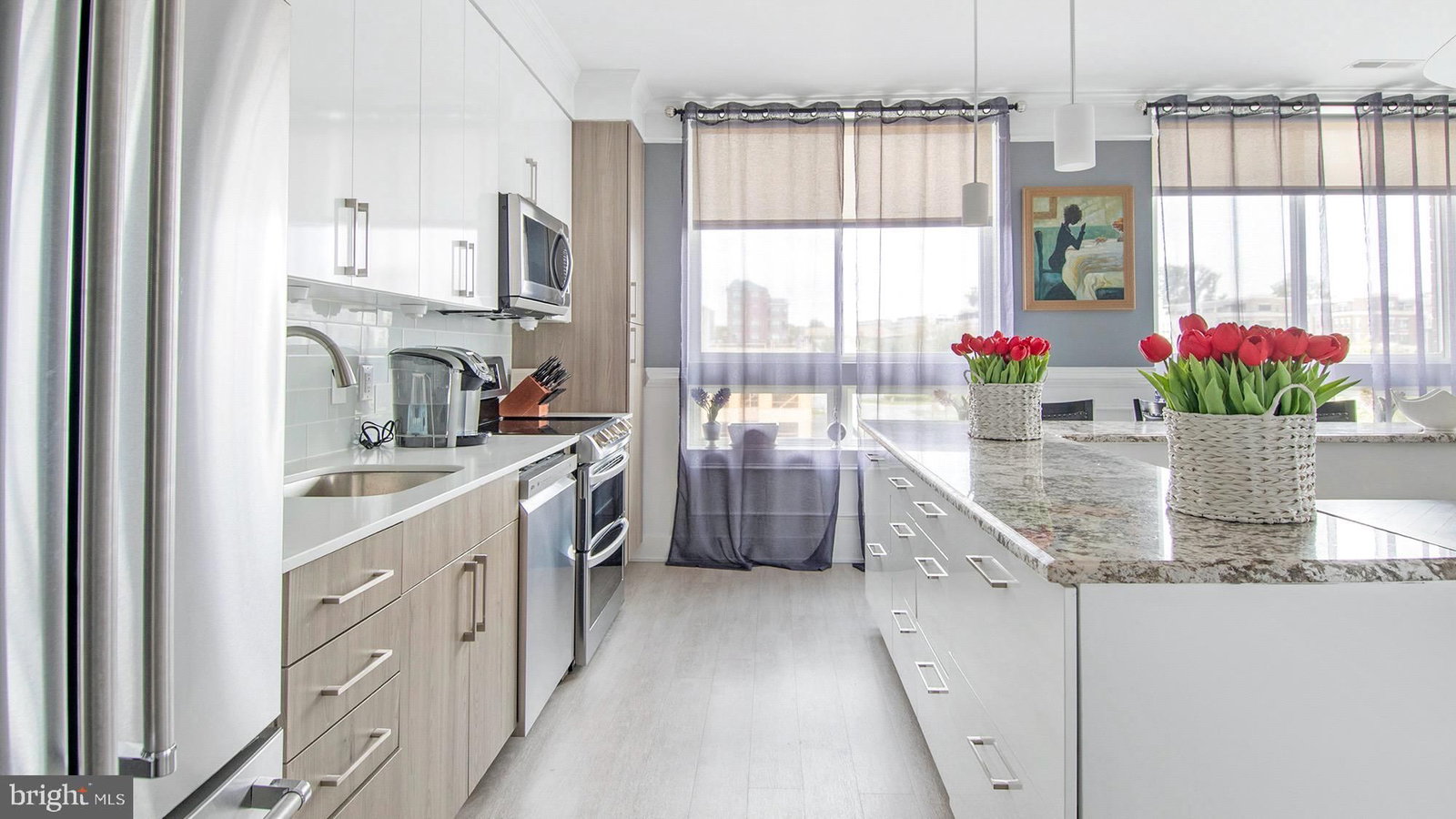 145 RIVERHAVEN DRIVE #513 photograph