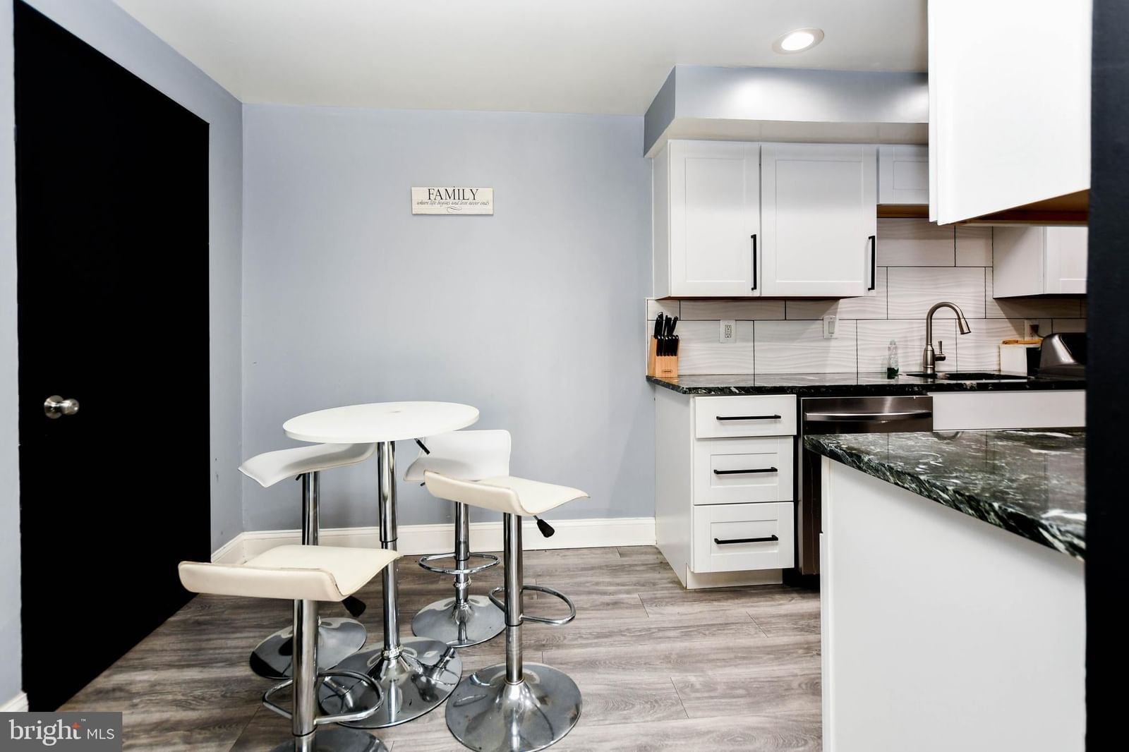 10208 PRINCE PLACE #5-T5 photograph