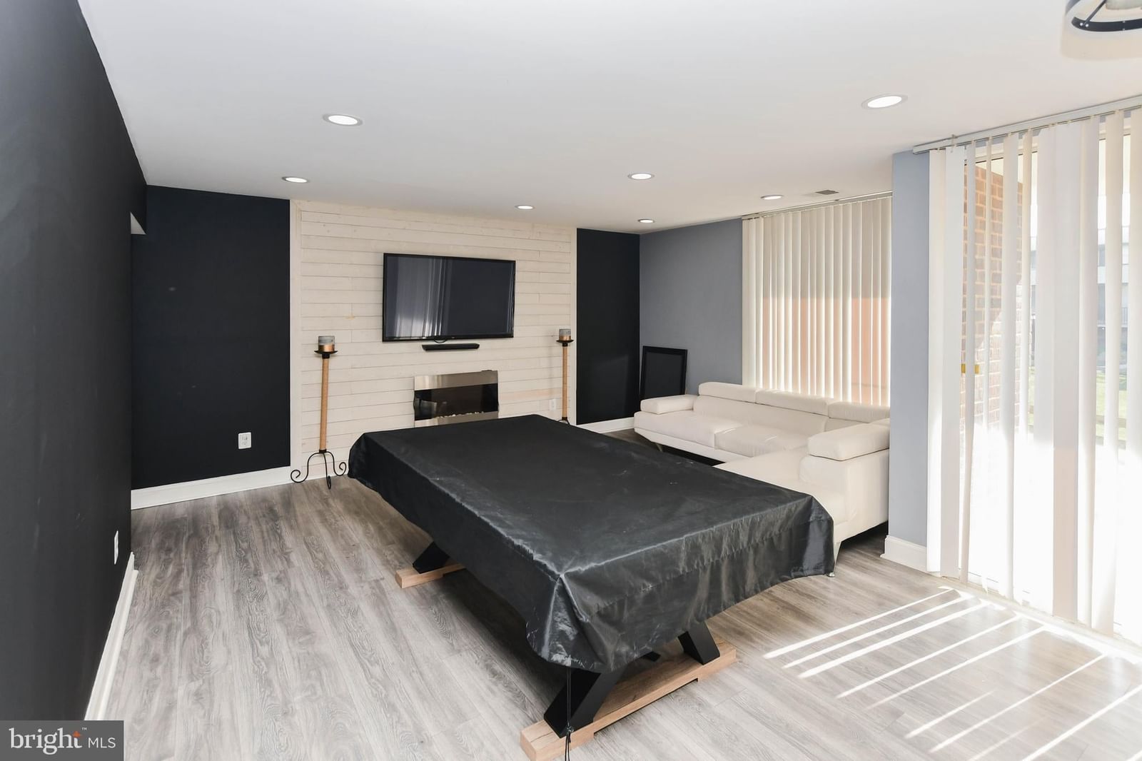 10208 PRINCE PLACE #5-T5 photograph