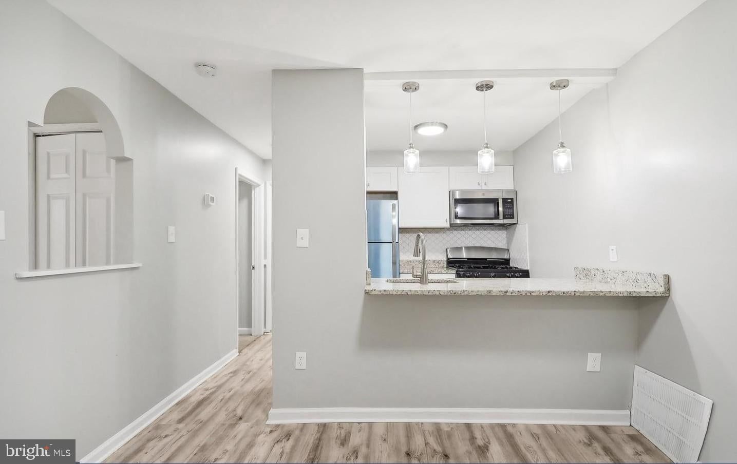 526 WILSON BRIDGE DRIVE #6727 A-2 photograph