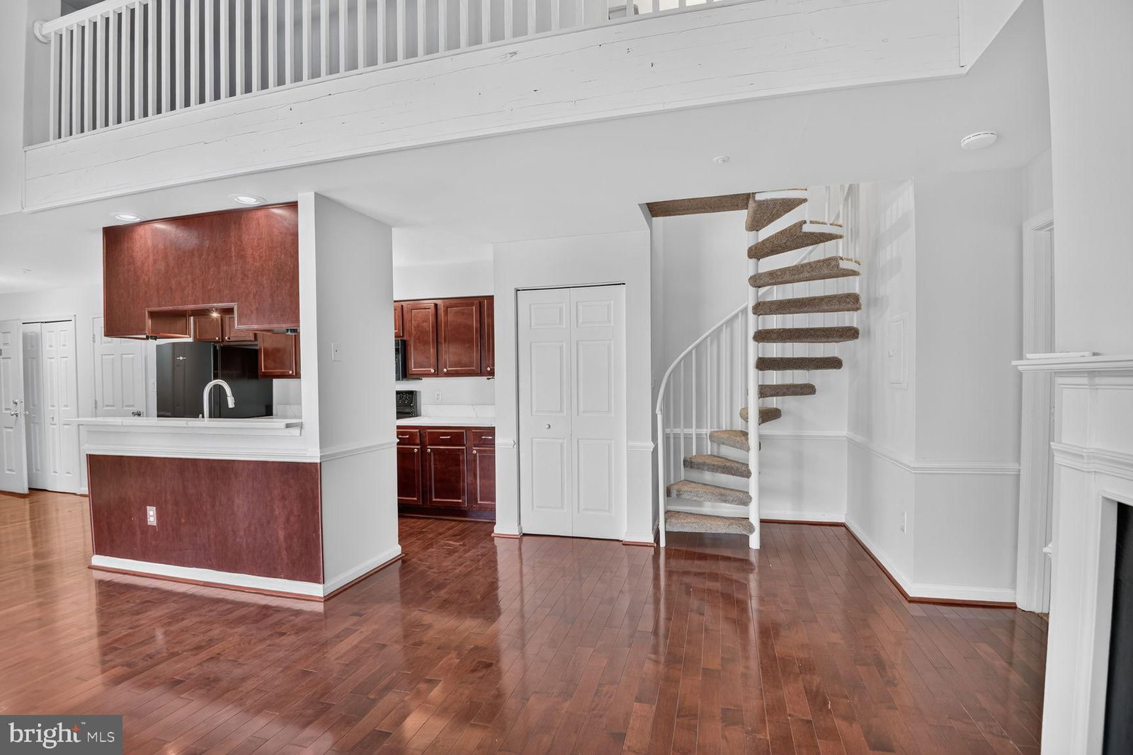 9816 LAKE POINTE COURT 302 in Upper Marlboro, MD