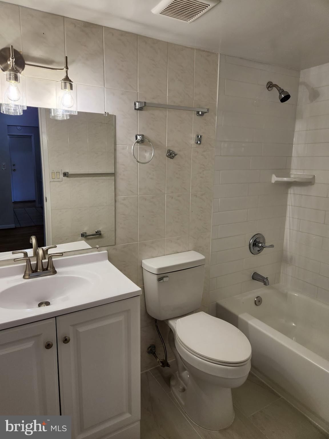 6932 HANOVER PARKWAY #303 photograph