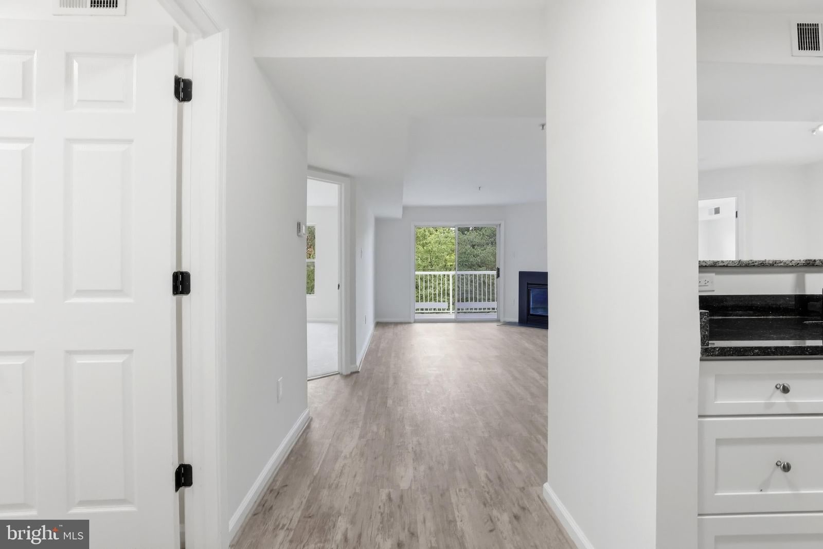 14200 FARNSWORTH LANE #204 photograph