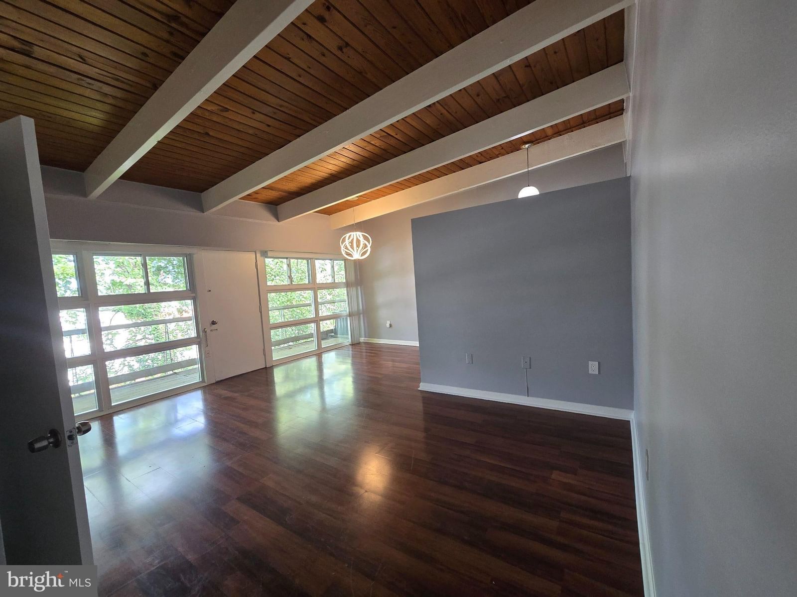 1702 HANNON STREET #203 photograph