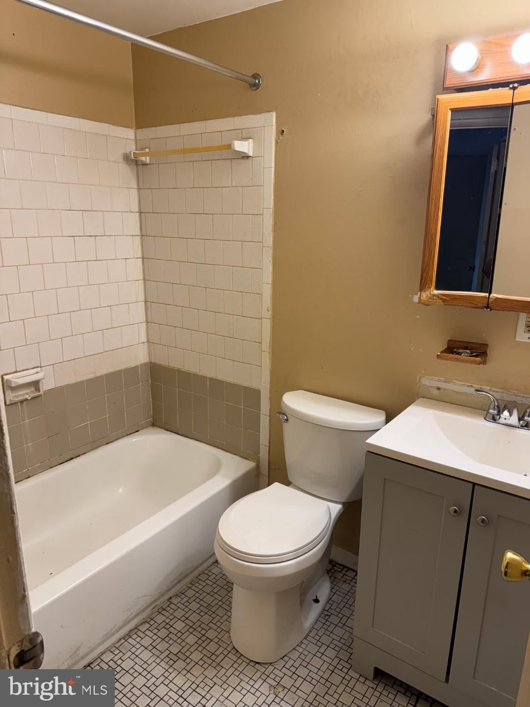 7233 DONNELL PLACE #A1 photograph