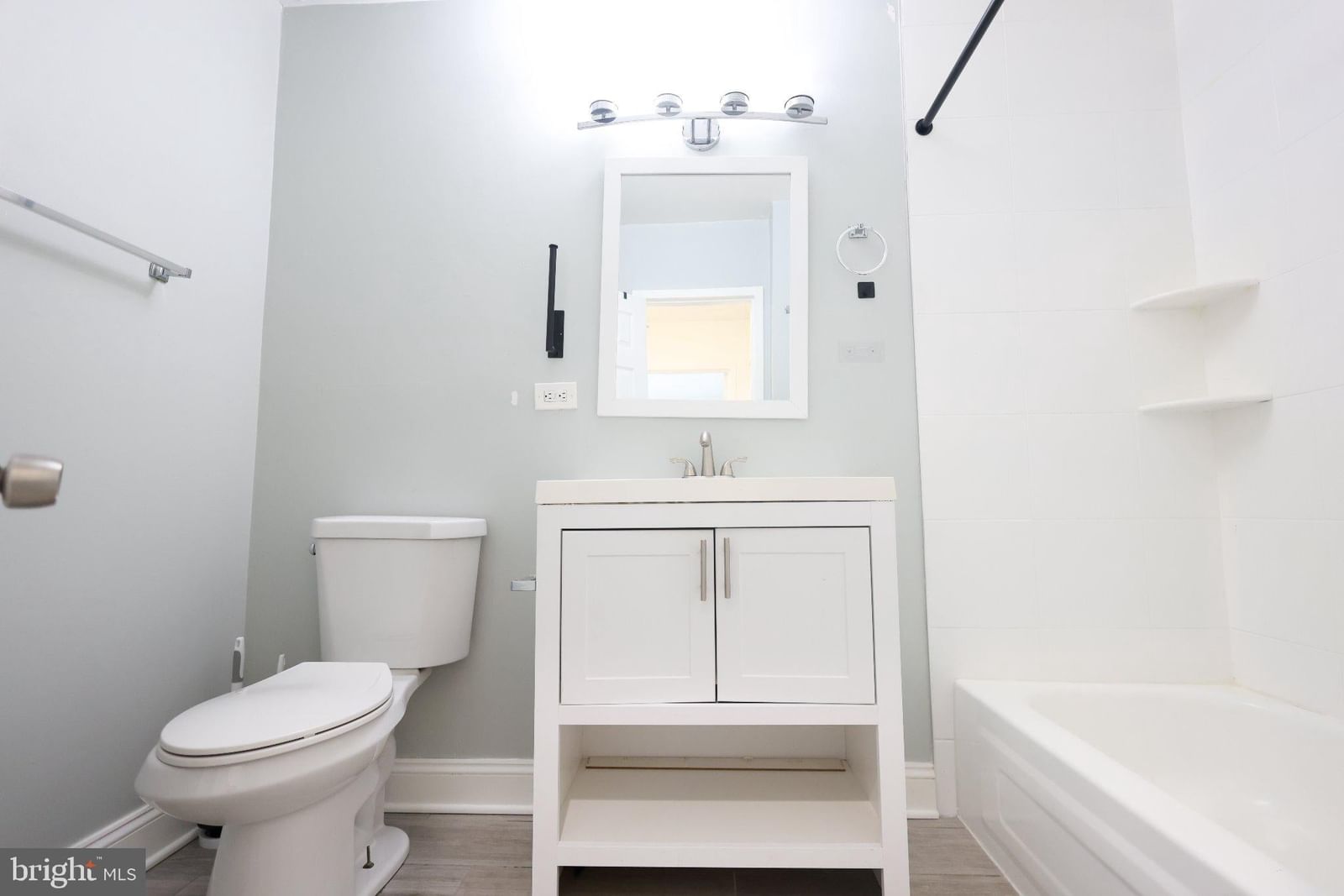 10107 PRINCE PLACE #304 photograph