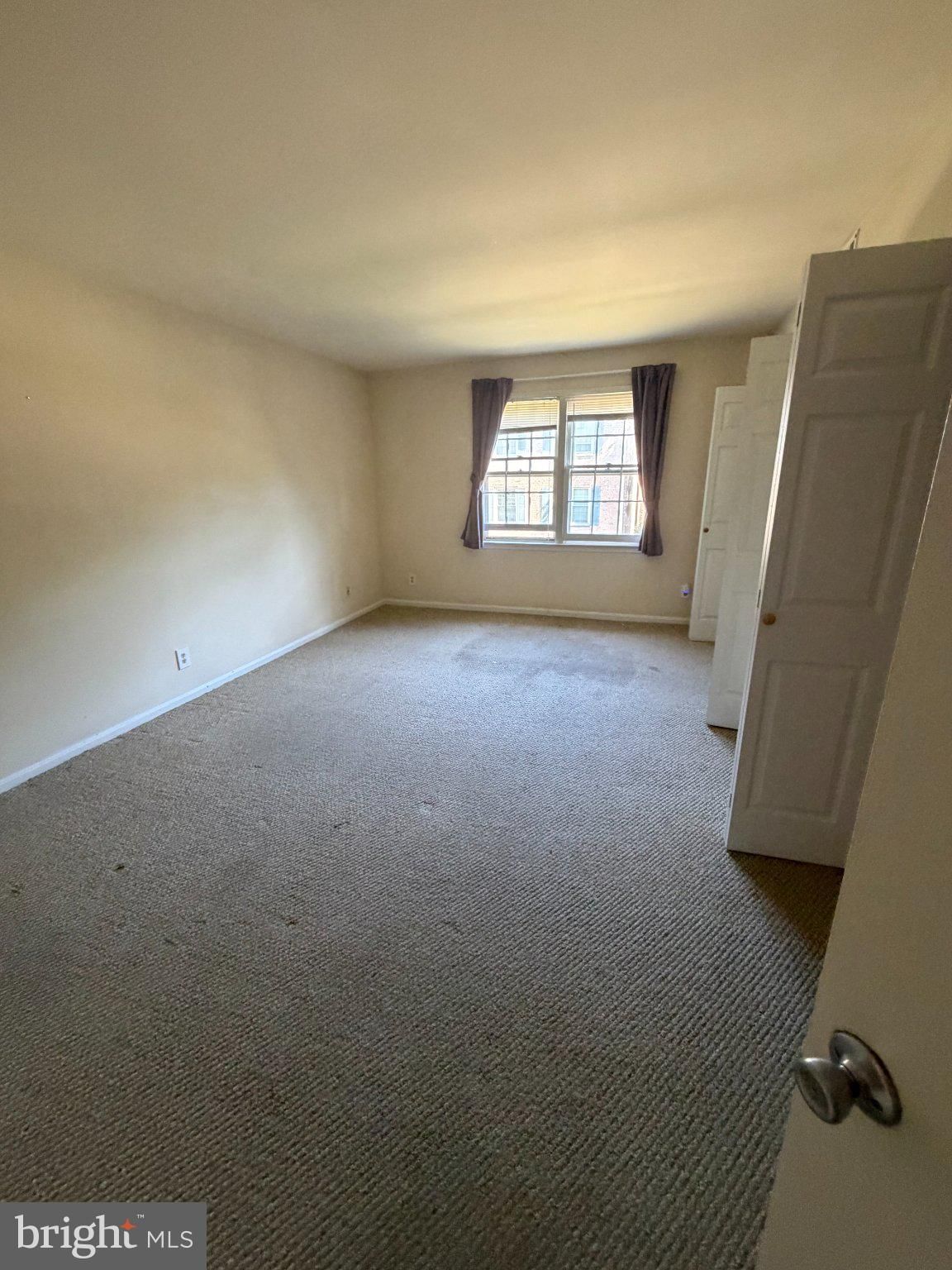 6022 WESTCHESTER DRIVE #301 photograph