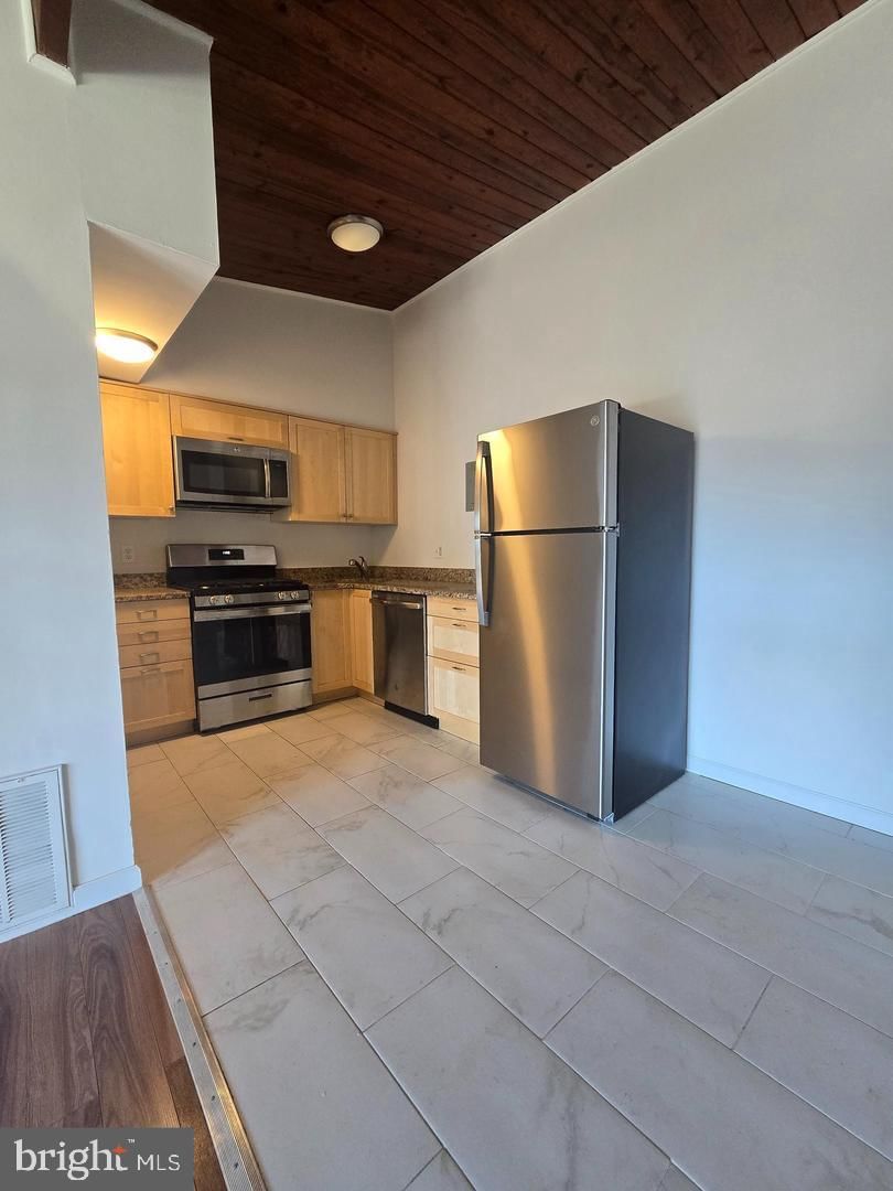 7405 18TH AVENUE #20 photograph