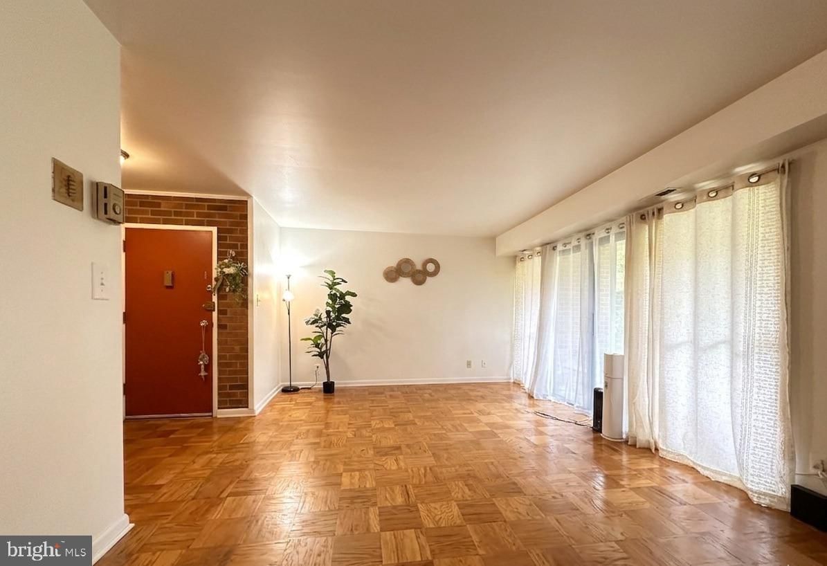 6008 WESTCHESTER PARK DRIVE #T2 photograph