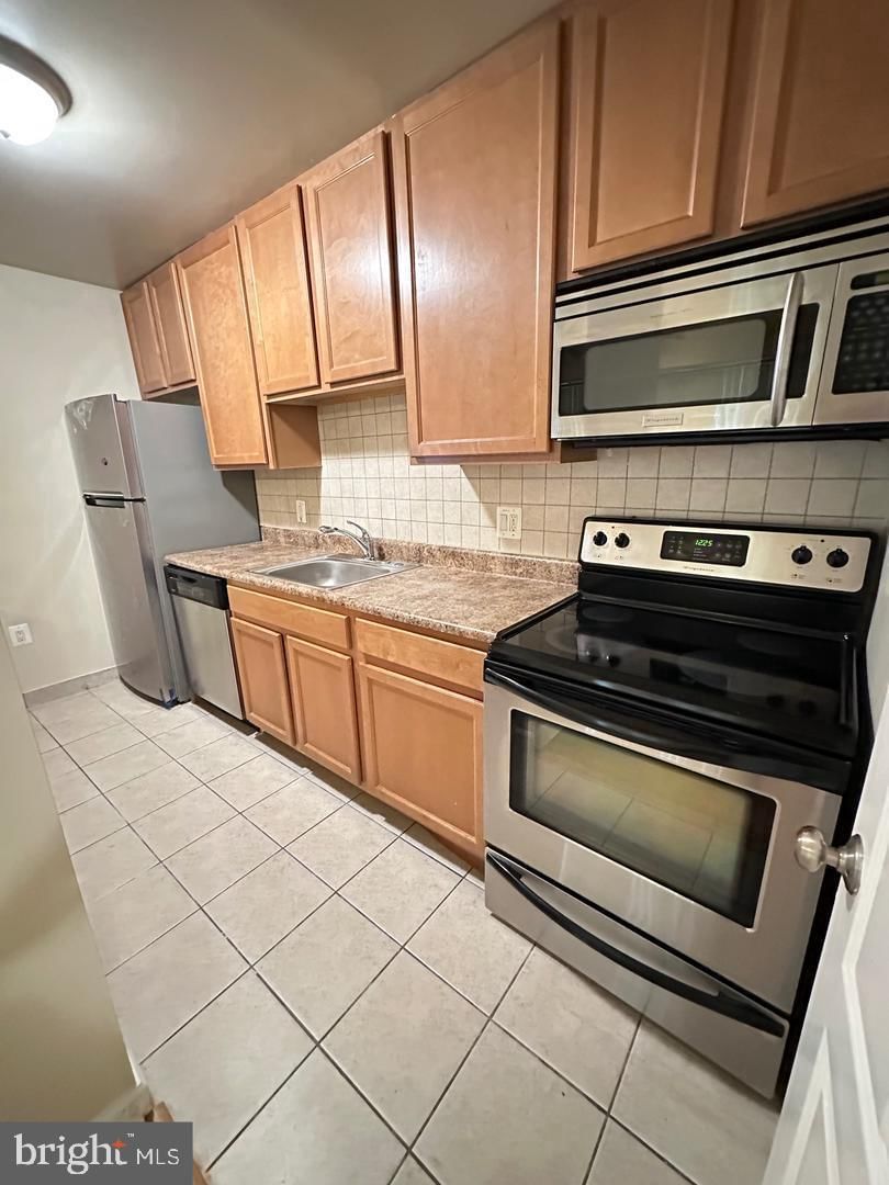 6310 HIL MAR DRIVE #1 photograph