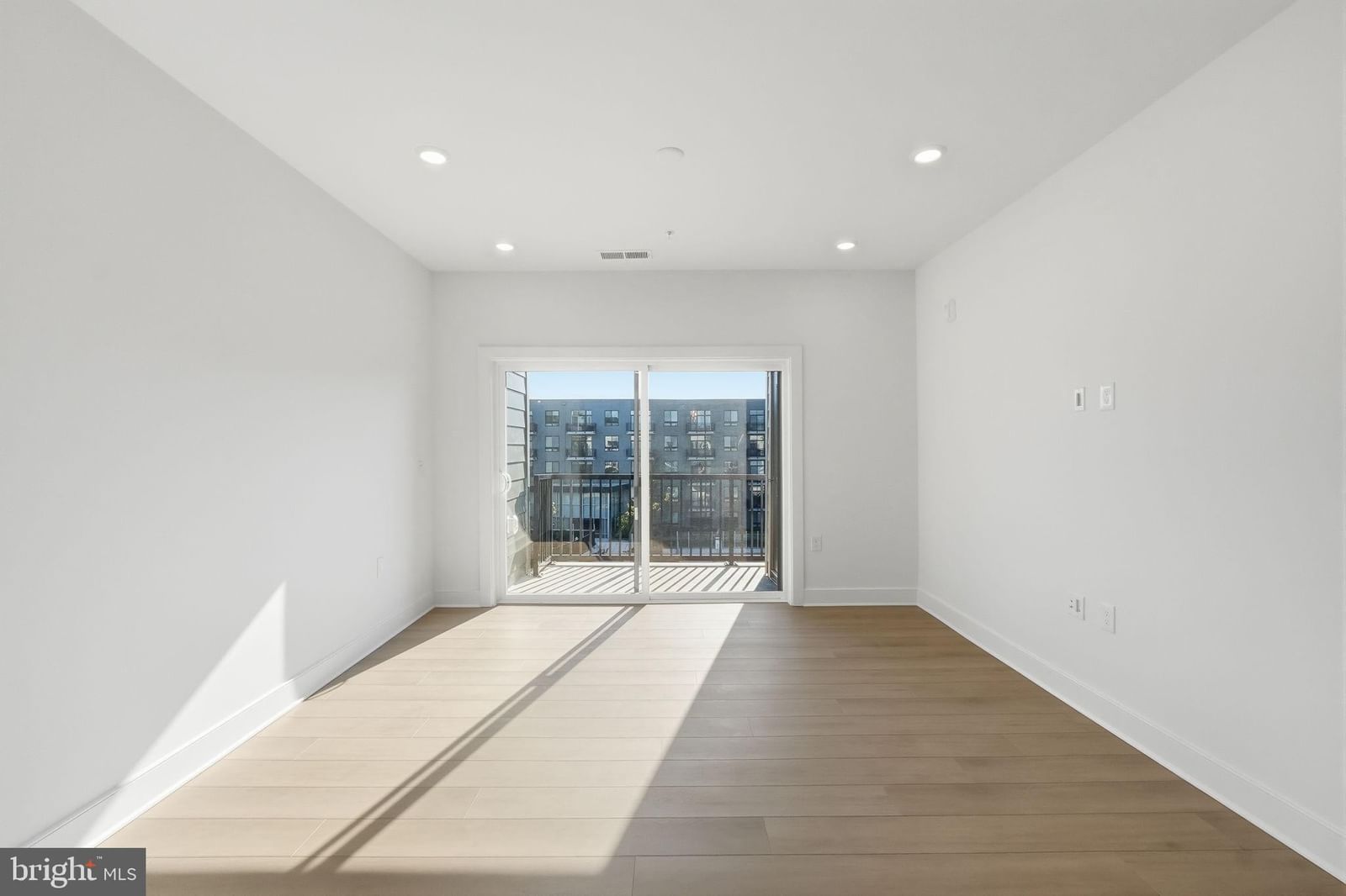 125 KINSALE PLACE #509 photograph