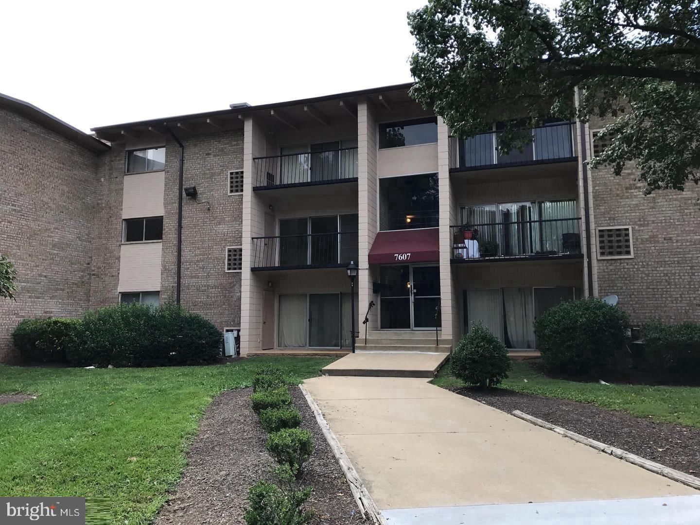 7607 FONTAINEBLEAU DRIVE #2357 photograph