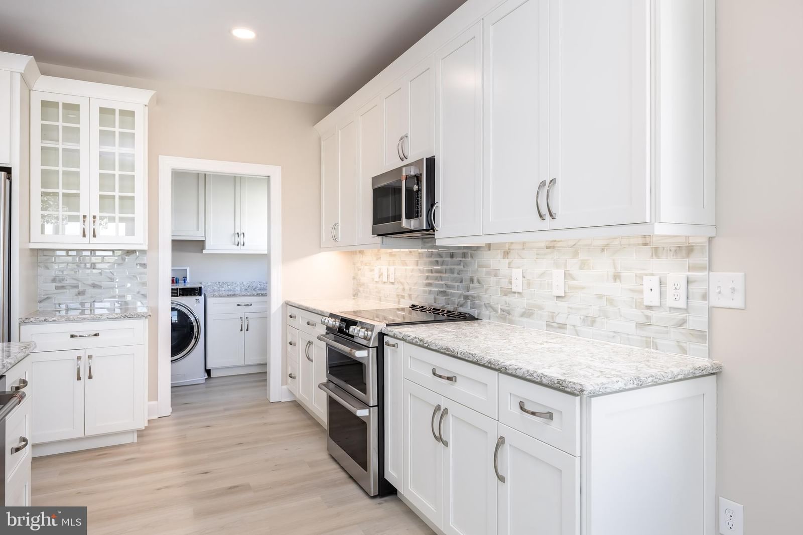 1505 SAINT LOUIS AVENUE #301 photograph
