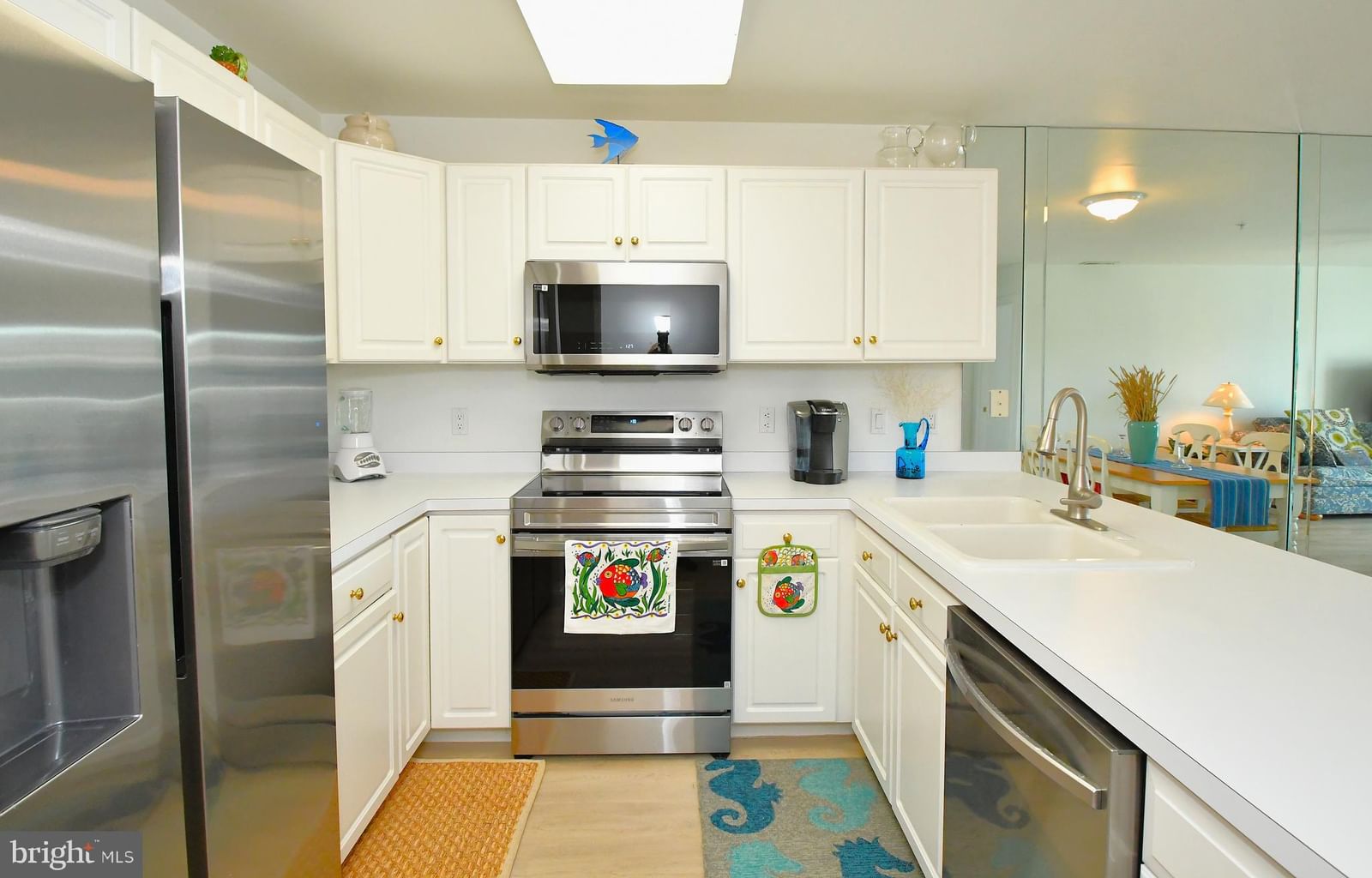 203 S HERON DRIVE #202A photograph