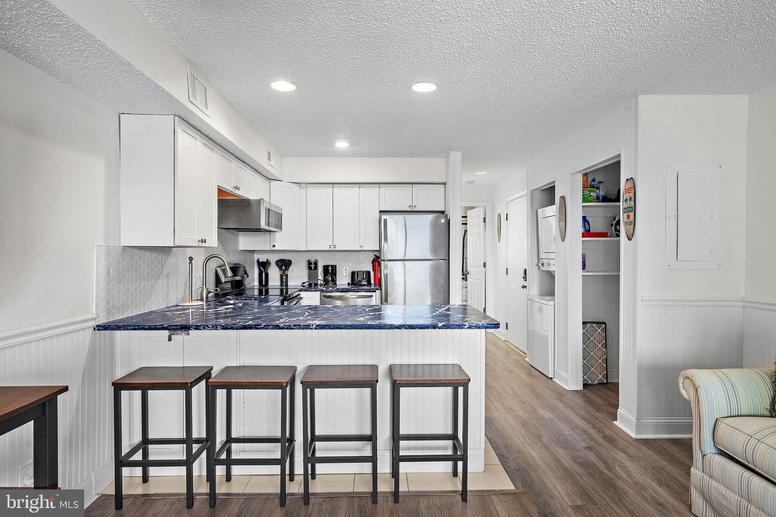 204 33RD STREET #20502 photograph