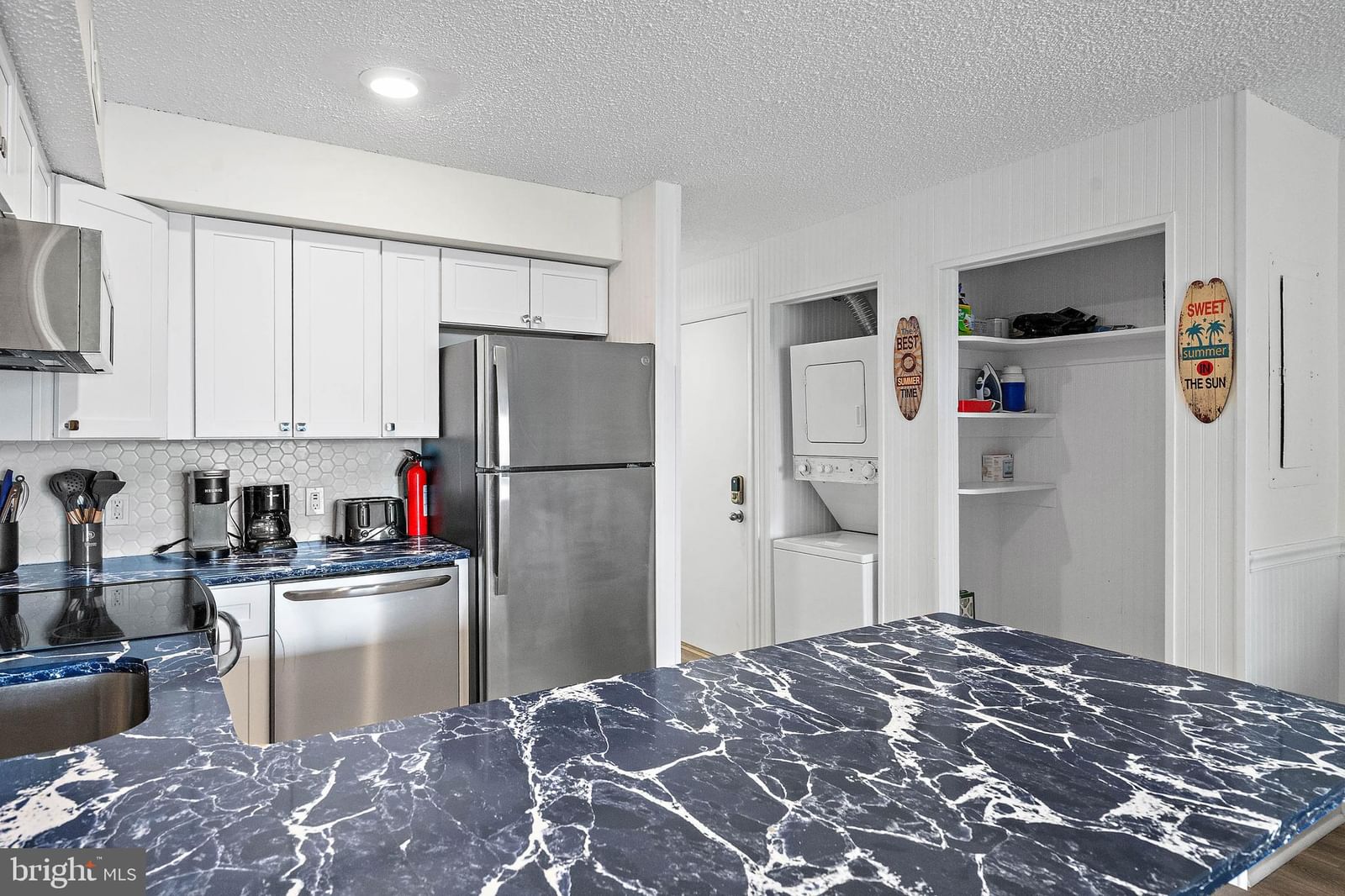 204 33RD STREET #20502 photograph