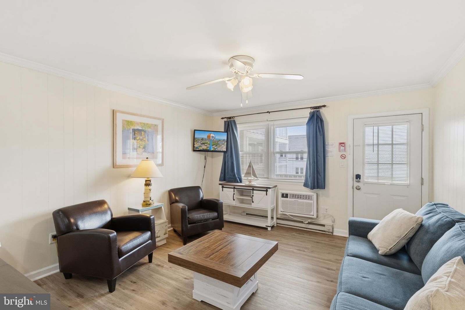 409 SAINT LOUIS AVENUE #60 photograph