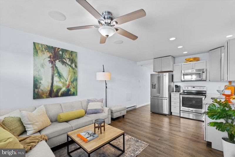 512 ROBIN DRIVE Unit 21